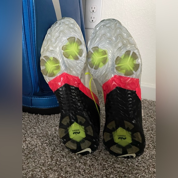 Size 14 Men’s Nike Air Zoom Rare White orange black neon - Picture 4 of 4